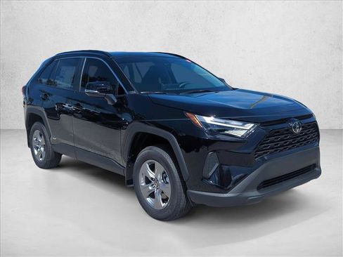 New 2025 Toyota RAV4 XLE image 3