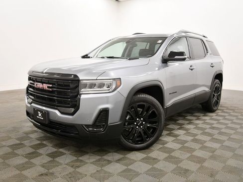 Used 2023 GMC Acadia SLE w/ Driver Convenience Package image 2