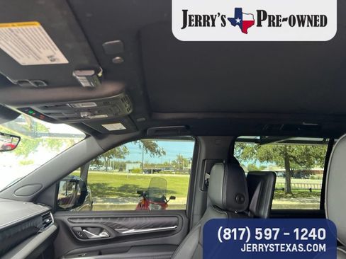 Used 2023 GMC Yukon Denali w/ Denali Reserve Package AWD/4WD image 9