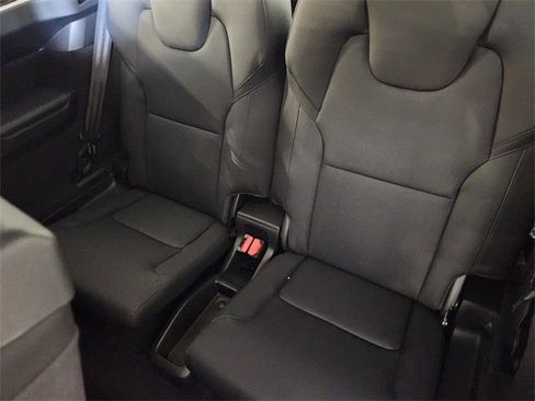 New 2025 Volvo XC90 B6 Plus w/ Protection Package Premier image 32