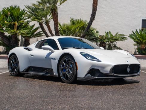 Used 2022 Maserati MC20 Coupe RWD image 3