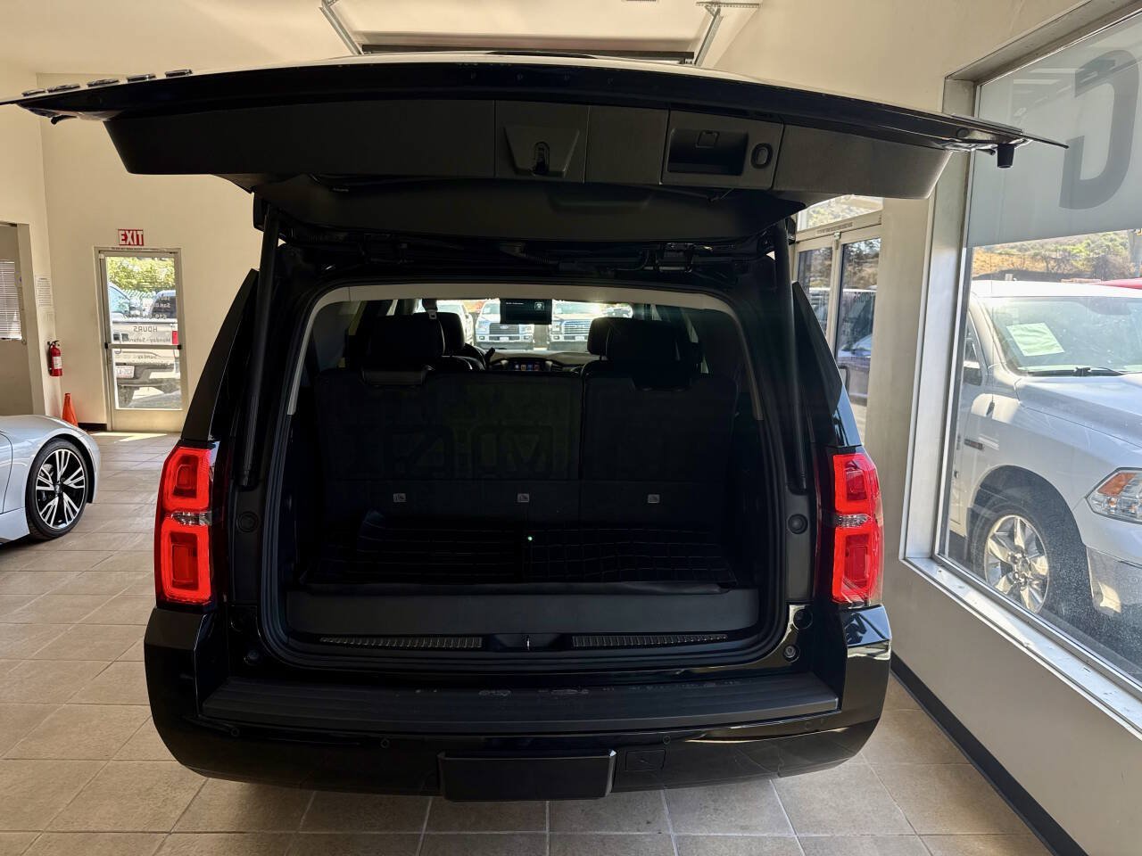Used 2017 Chevrolet Tahoe LT AWD/4WD image 26