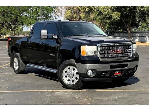 Used 2013 GMC Sierra 3500 SLT image 2