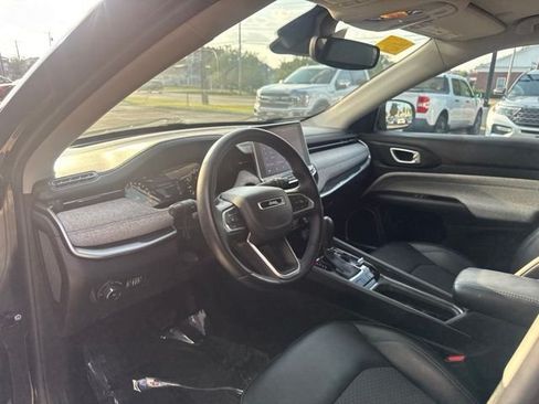 Used 2022 Jeep Compass Latitude w/ Convenience Group AWD/4WD image 13