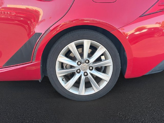 Used 2016 Lexus IS 200t RWD image 9