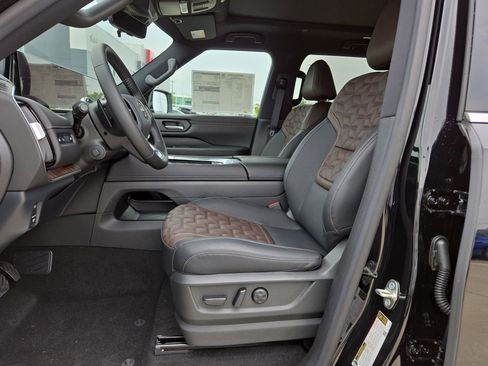 New 2026 Nissan Armada Platinum AWD/4WD image 10