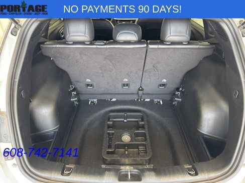 Used 2024 Jeep Compass Latitude AWD/4WD image 35