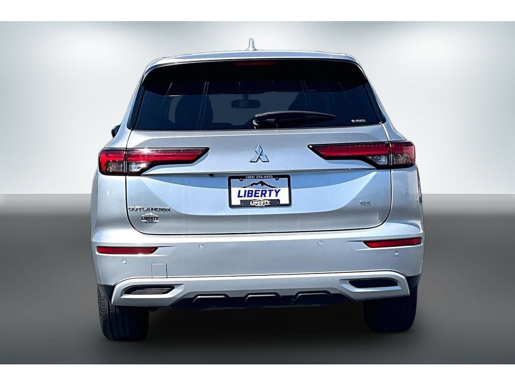 Used 2024 Mitsubishi Outlander SE AWD/4WD image 5