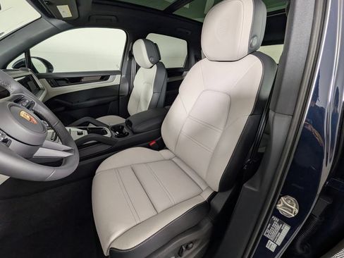 New 2026 Porsche Cayenne AWD/4WD image 5