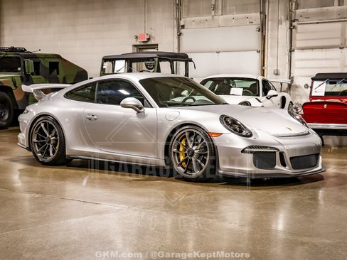 Used 2016 Porsche 911 GT3 RWD image 1