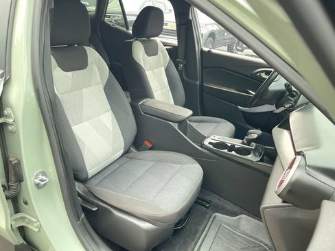 Used 2024 Chevrolet Trax RS w/ Driver Confidence Package FWD image 24