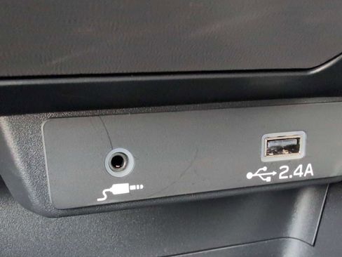 Used 2025 Subaru Crosstrek 2.0i image 30