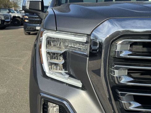 Used 2022 GMC Sierra 1500 SLT w/ SLT Premium Plus Package AWD/4WD image 7