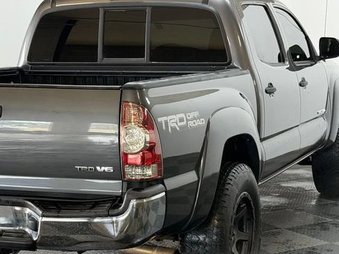 Used 2014 Toyota Tacoma 4x4 Double Cab w/ TRD Off-Road Package image 12