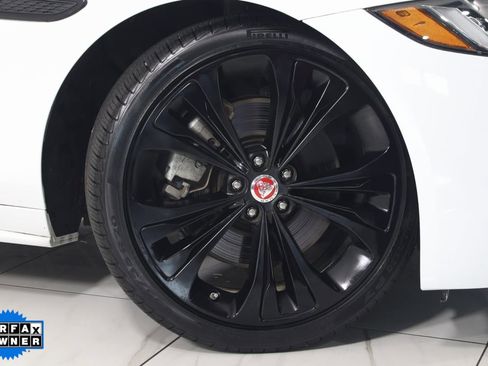 Used 2023 Jaguar XF R-Dynamic SE image 18