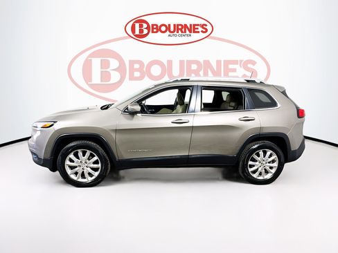 Used 2016 Jeep Cherokee Limited w/ Luxury Group image 8