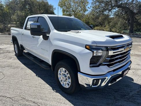 New 2026 Chevrolet Silverado 2500 LTZ w/ LTZ Convenience Package image 4