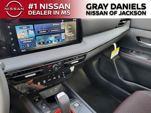 New 2025 Nissan Kicks SR image 12