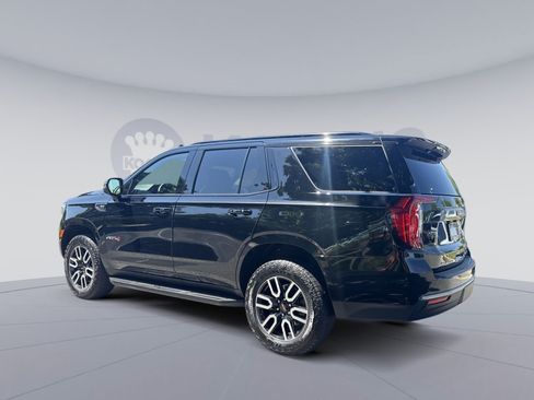 Used 2024 GMC Yukon AT4 w/ Technology Package AWD/4WD image 4
