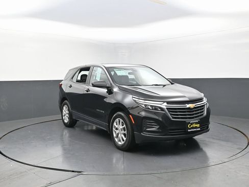 Used 2024 Chevrolet Equinox LS image 3
