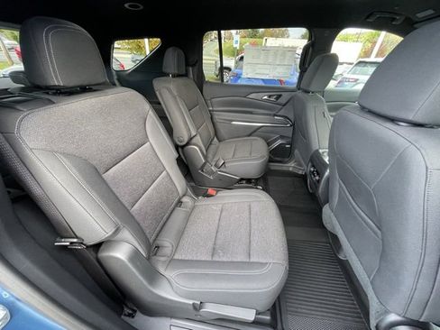 New 2025 Chevrolet Traverse LT w/ Enhanced Driving Package image 30