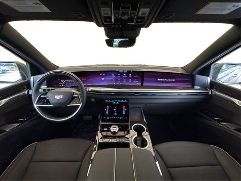 New 2026 Cadillac Escalade ESV Luxury AWD/4WD image 22