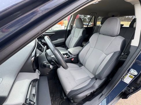 Used 2024 Subaru Outback Premium image 9