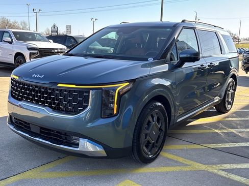 Used 2026 Kia Carnival SX image 12