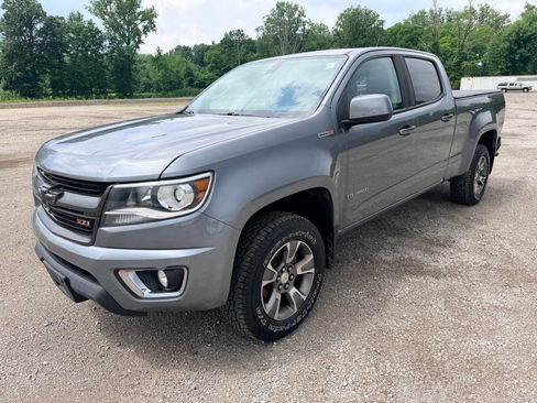 Used 2018 Chevrolet Colorado Z71 w/ LPO, Premium Interior Package AWD/4WD image 3