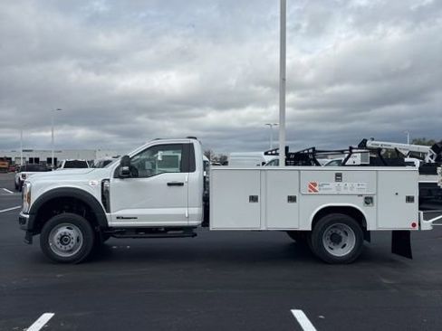 New 2026 Ford F550 XL image 5