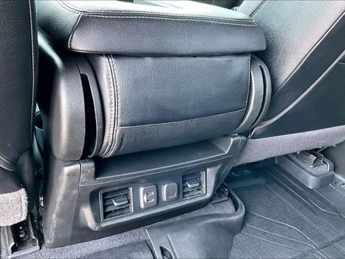 Used 2020 Chevrolet Silverado 1500 LT w/ All-Star Edition AWD/4WD image 34