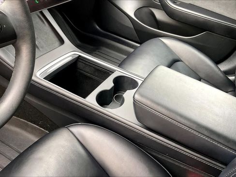 Used 2022 Tesla Model 3 Standard Range RWD image 14