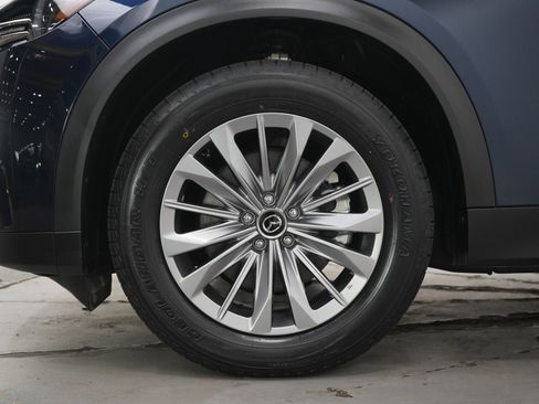 Certified 2024 MAZDA CX-90 Plug-In Hybrid w/ Preferred AWD/4WD image 33