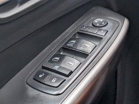 Used 2019 Jeep Cherokee Limited w/ Trailer Tow Group image 24