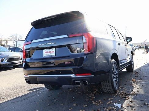 New 2026 GMC Yukon XL Denali w/ Sun & Power Step Package AWD/4WD image 6