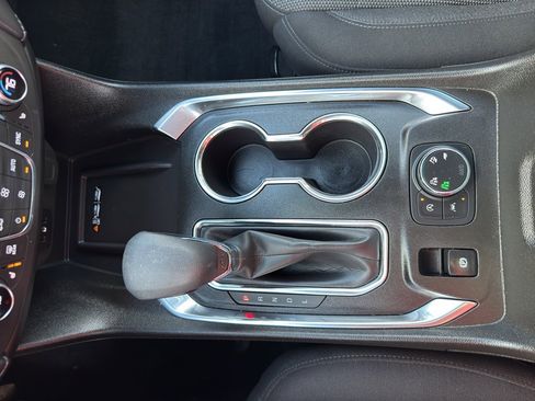 Used 2023 Chevrolet Traverse LT w/ LPO, Floor Liner Package image 23