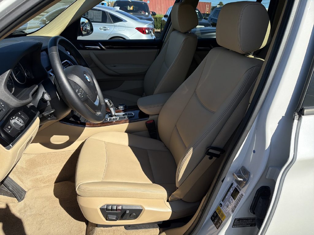 Used 2016 BMW X3 xDrive28i AWD/4WD image 19
