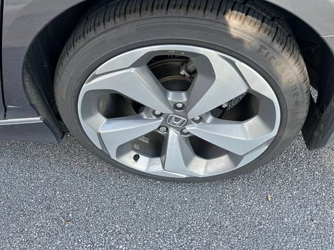 Used 2018 Honda Accord Touring image 30