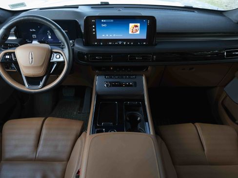 Used 2025 Lincoln Aviator Black Label AWD/4WD image 26
