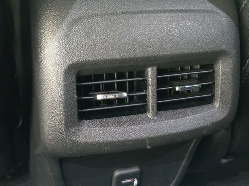 Used 2020 Chevrolet Equinox LT FWD image 26