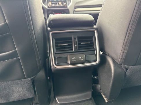 Used 2023 Subaru Forester Limited image 31