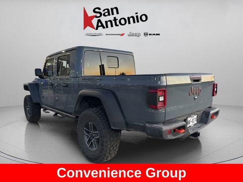 Used 2025 Jeep Gladiator Mojave w/ Convenience Group AWD/4WD image 4