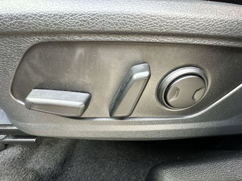 Used 2026 Kia Sportage SX image 14