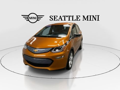 Used 2017 Chevrolet Bolt LT FWD image 11