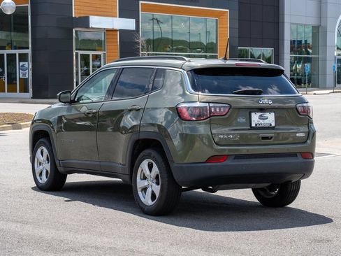 Used 2020 Jeep Compass Latitude w/ Popular Equipment Group AWD/4WD image 5