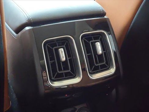 Used 2023 Kia Sorento SX Prestige AWD/4WD image 18