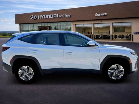 New 2026 Hyundai Tucson Blue SE AWD/4WD image 9