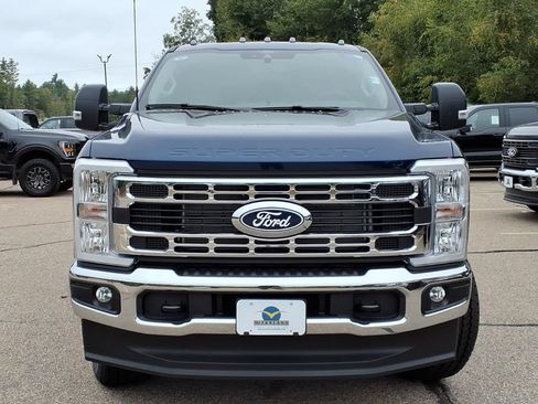 New 2027 Ford F350 XLT w/ FX4 Off-Road Package AWD/4WD image 3