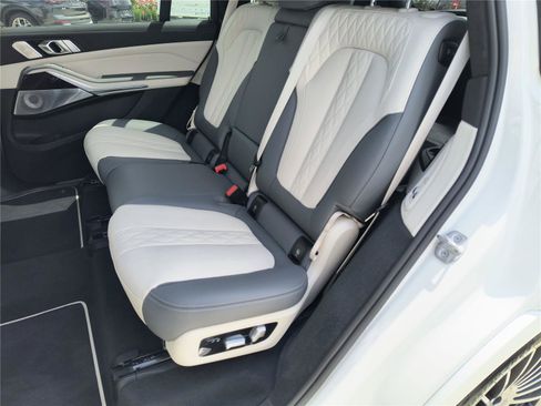 Certified 2024 BMW ALPINA XB7 AWD/4WD image 29