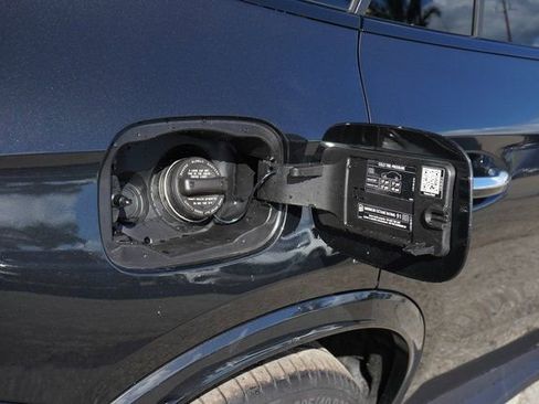 New 2026 Mercedes-Benz GLC 300 image 12